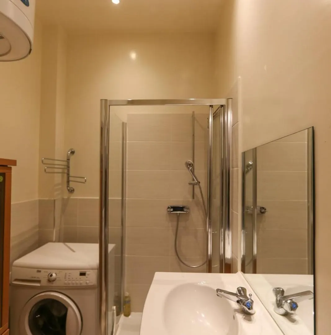 T2 Apartment On The Banks Of The Seine Paris Fransa